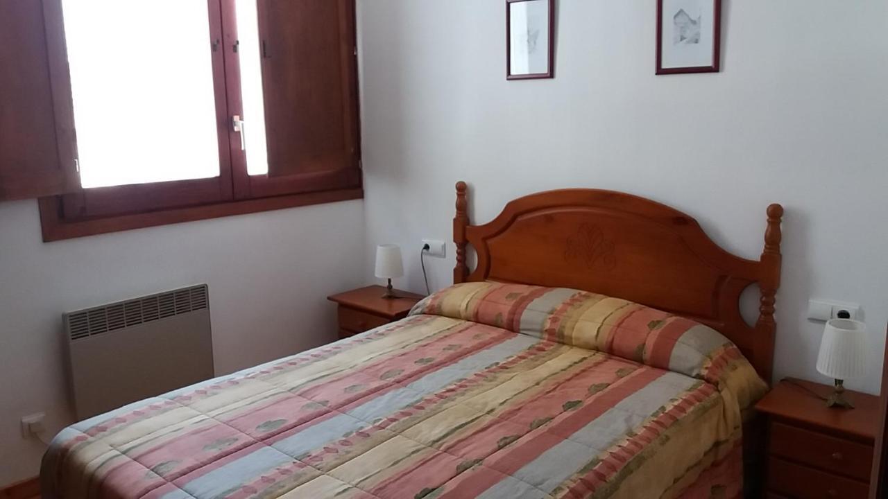 Apartaments Morello Эстерри-д'Анеу Экстерьер фото