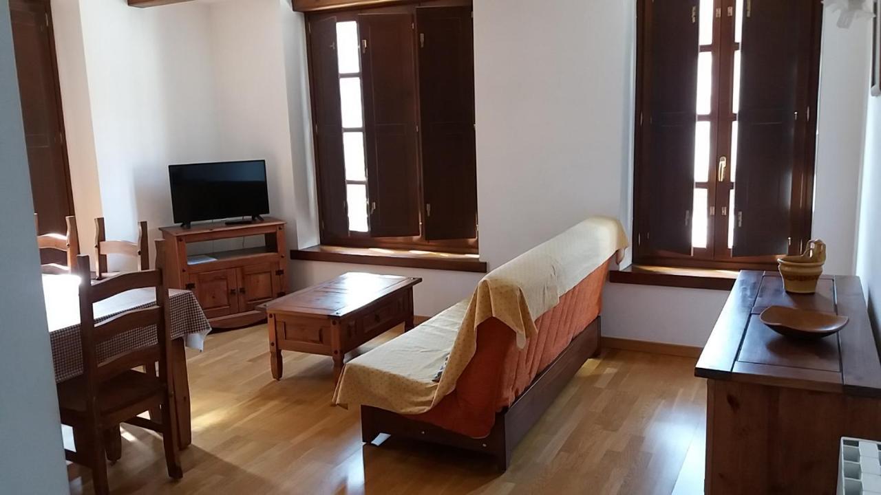 Apartaments Morello Эстерри-д'Анеу Экстерьер фото